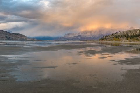 Storm boven Jasper Lake